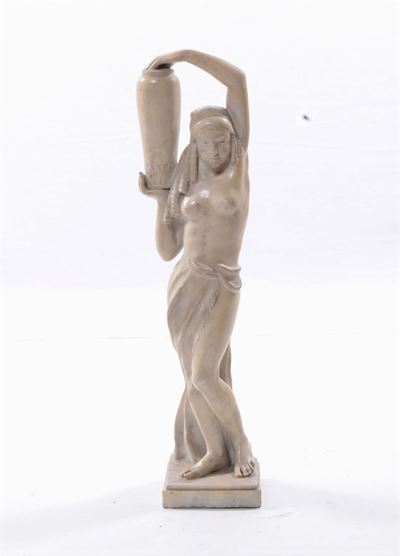 Scultura in Alabastro Raffigurante Lubiana alla Fonte