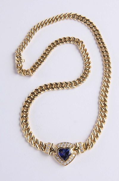 Collana con Zaffiro Taglio Cuore di Ct 3,90
