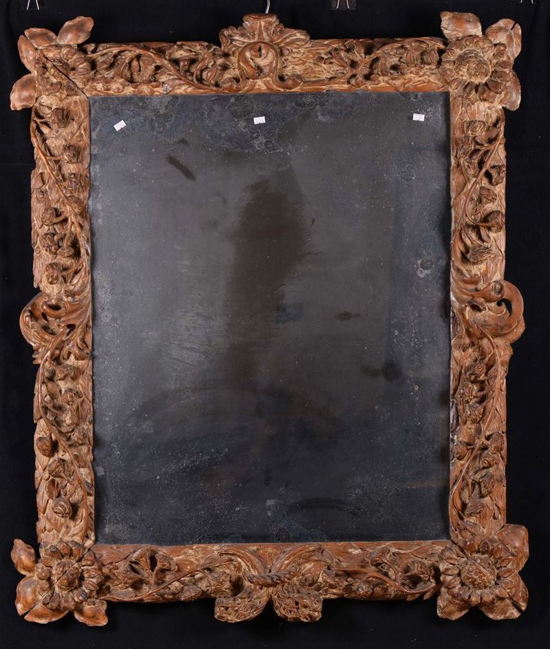 Specchiera in legno intagliato a motivo vegetale, XIX secolo  - Auction Antiques III - Timed Auction - Cambi Casa d'Aste