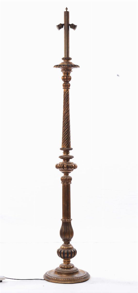 Piantana dorata in stile