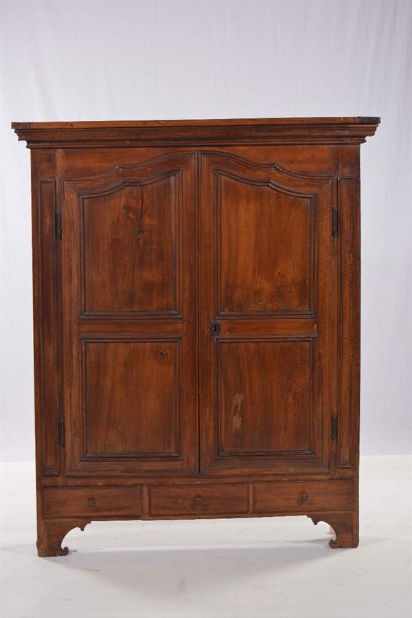 Armadietto portafucili a due ante pannellate