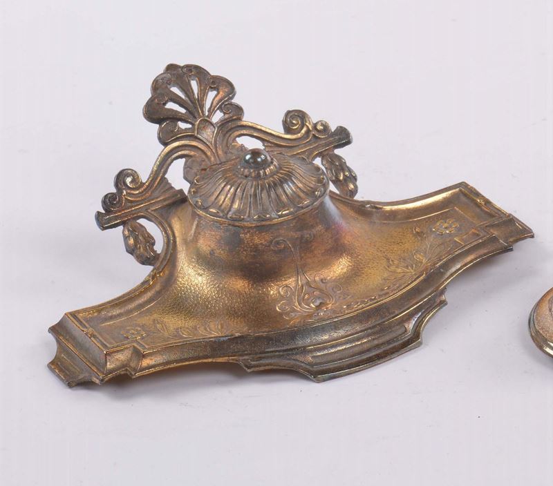 Due piccoli calamai in metallo, XIX secolo  - Asta Antiquariato e Dipinti Antichi - Cambi Casa d'Aste