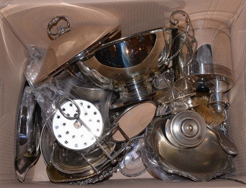 Lotto di oggetti in metallo argentato  - Asta Antiquariato e Dipinti Antichi - Cambi Casa d'Aste