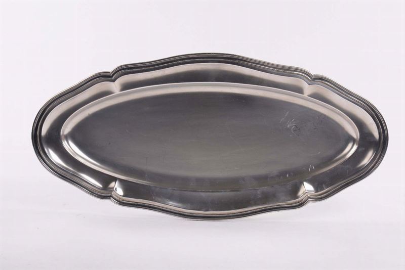Grande vassoio ovale in argento  - Asta Antiquariato e Dipinti Antichi - Cambi Casa d'Aste
