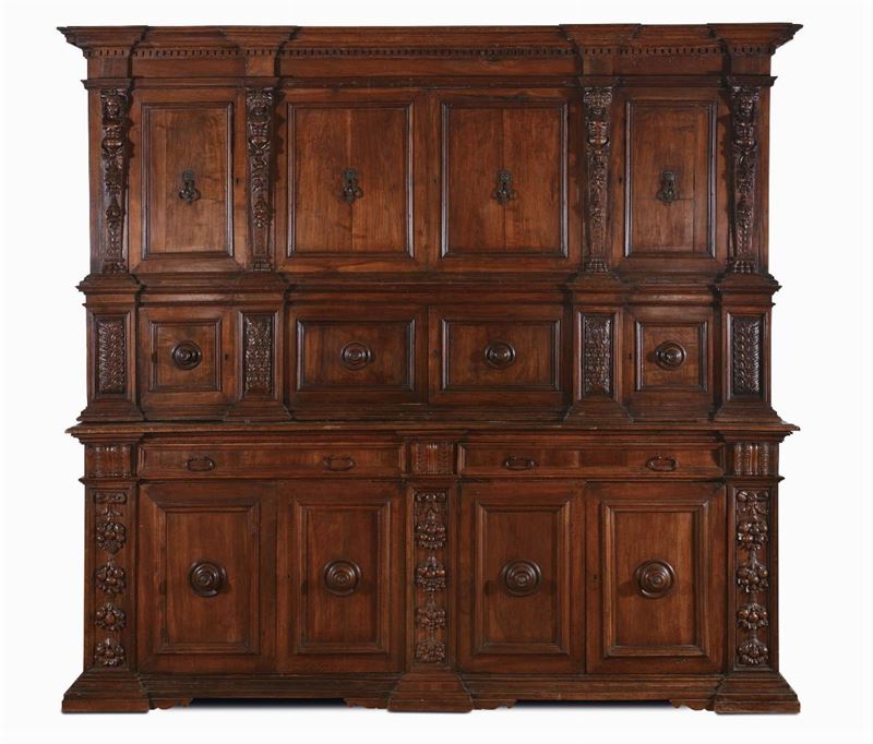 Grande credenza  in noce a due corpi, Toscana  - Auction Antique and Old Masters - II - Cambi Casa d'Aste