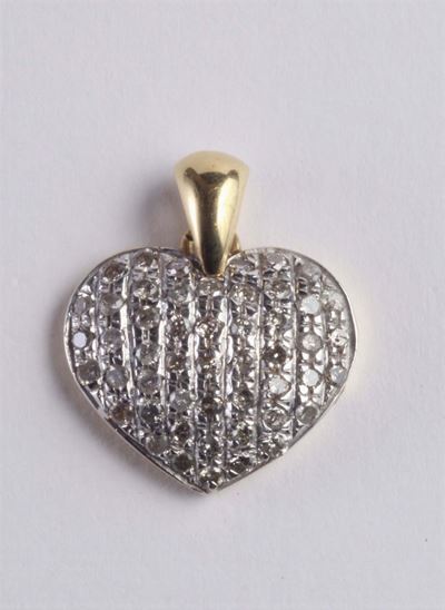 Pendente a Cuore con Rose di Diamanti