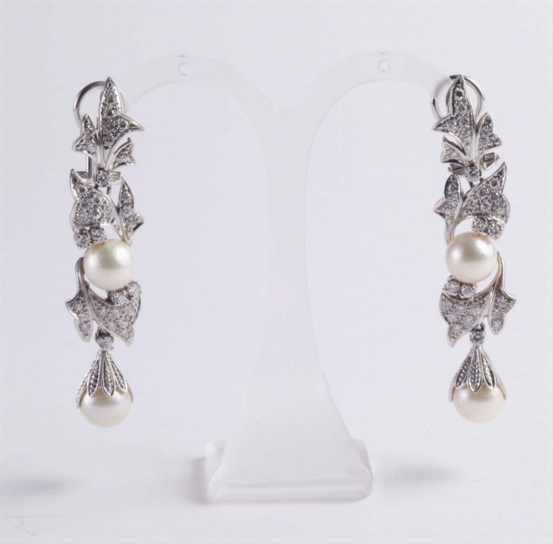 Orecchini pendenti con diamanti e perle  - Asta Argenti e Gioielli Antichi e Contemporanei - Cambi Casa d'Aste