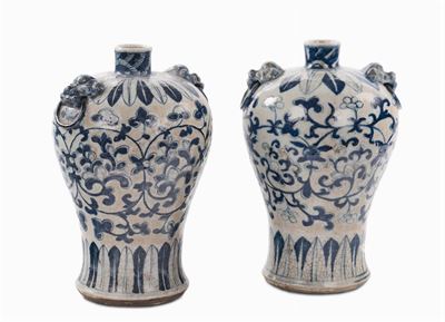 Coppia di Vasi Meiping in Porcellana Bianca e Blu, Cina, Dinastia Qing, Fine XIX Secolo