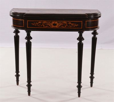 Tavolo da Gioco Intarsiato in Legno Dolce