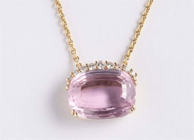 Girocollo con Kunzite e Piccoli Diamanti a Contorno
