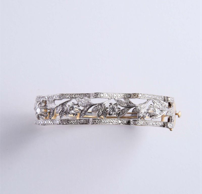 Bracciale rigido stile '800 con serto di diamanti  - Asta Argenti e Gioielli Antichi e Contemporanei - Cambi Casa d'Aste