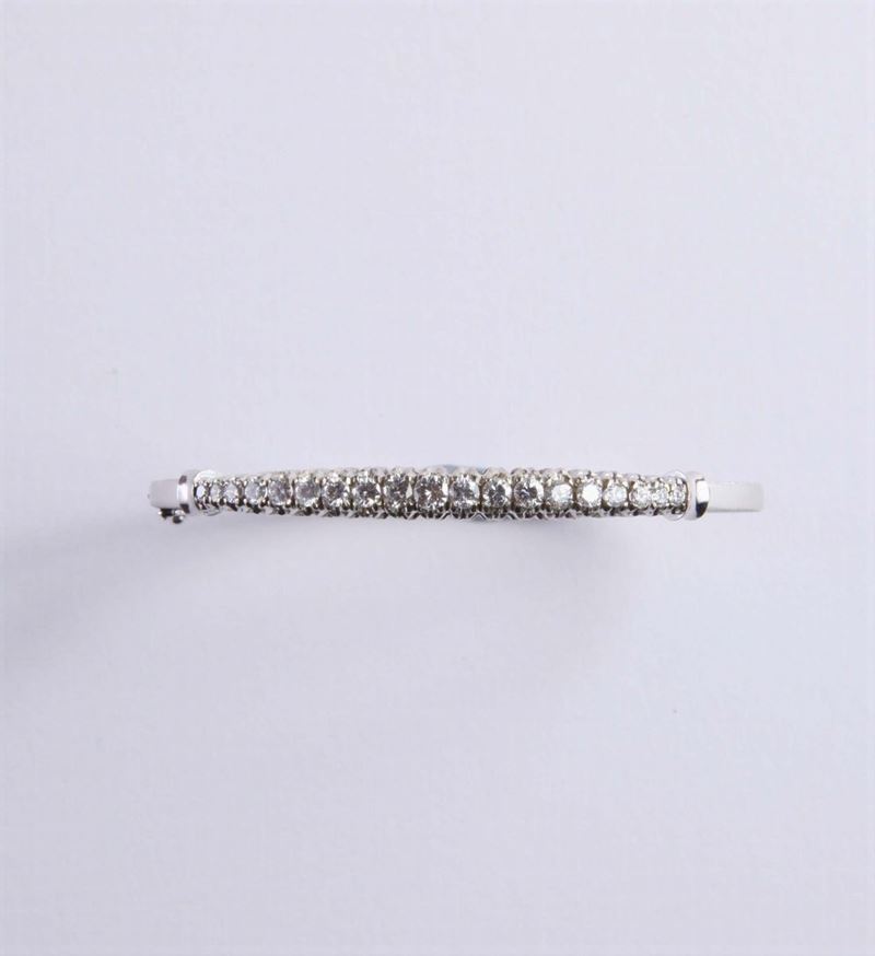 Bracciale rigido con diamanti  - Auction Silvers, Ancient and Contemporary Jewels - Cambi Casa d'Aste