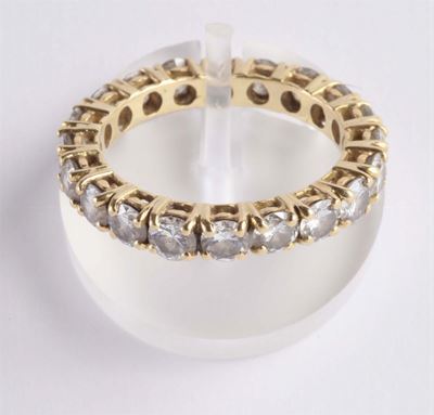 Anello a Riviére di Diamanti