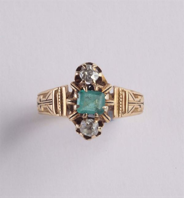 Anello con piccolo smeraldo e diamanti. Secolo XIX