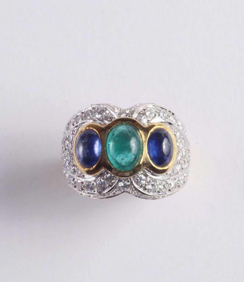 Anello con due zaffiri e uno smeraldo  - Auction Silvers, Ancient and Contemporary Jewels - Cambi Casa d'Aste