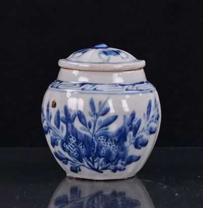 Vaso con Coperchio, Cina XIX Secolo
