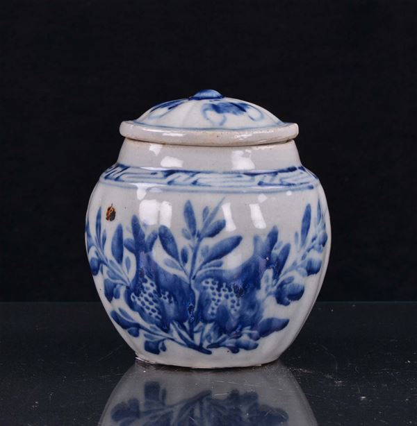 Vaso con coperchio, Cina XIX secolo