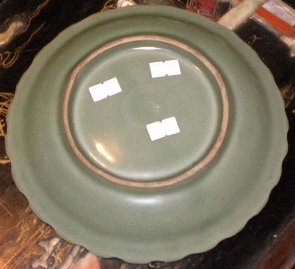 Piatto Sagomato in Porcellana Celadon, Cina, Dinastia Qing, XVIII Secolo