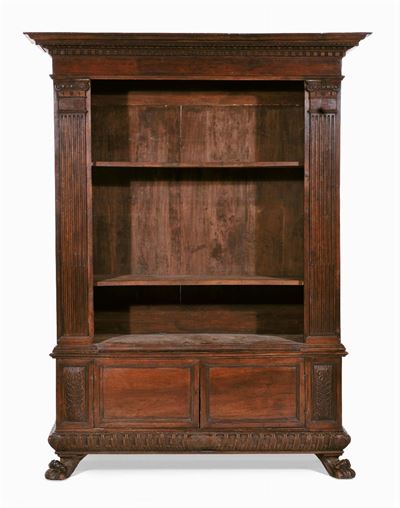 Libreria in Stile Rinascimento con Elementi Antichi
