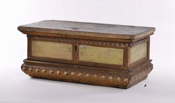 Cassettina in legno laccato, XVIII secolo