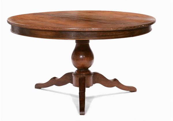 Tavolo ovale in noce allungabile, Toscana XIX secolo