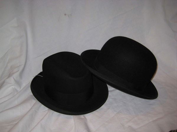 Lock & Co Hatters  Londra Lotto di due cappelli
