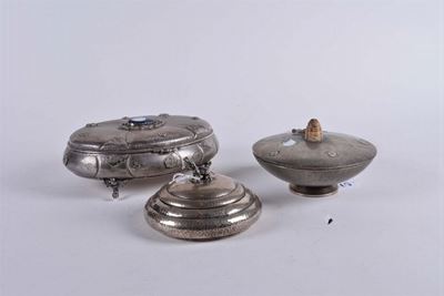 Tre Scatole in Argento Sbalzato