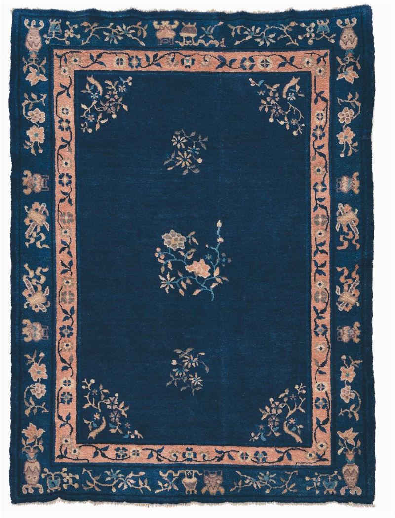A China Pechino rug end 19th century. Overall good condition.  - Auction Ancient Carpets - Cambi Casa d'Aste