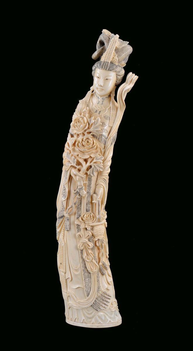 Ivory tusk representing Yang Guifei, China, 20th century h cm 60  - Auction Fine Chinese Works of Art - Cambi Casa d'Aste