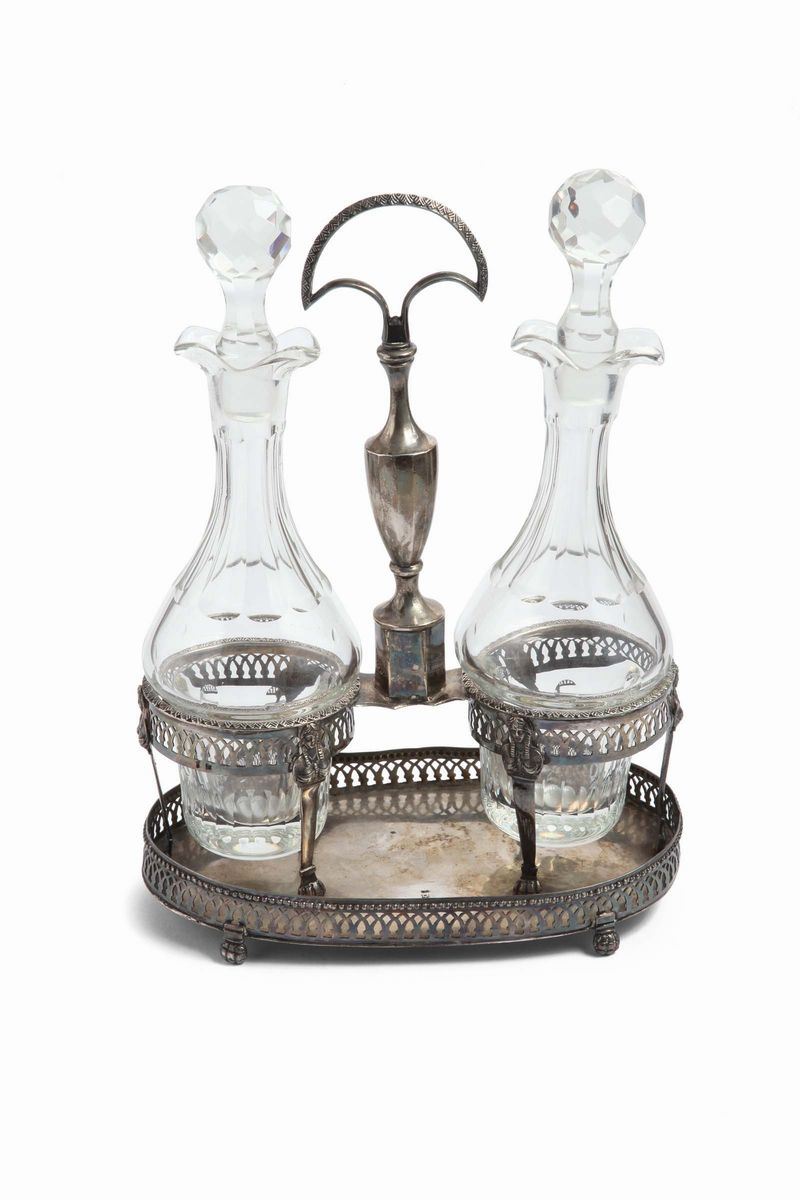 Oliera in argento sbalzato, traforato e cesellato  punzone della Torretta 1821  - Asta Argenti e Gioielli Antichi e Contemporanei - Cambi Casa d'Aste