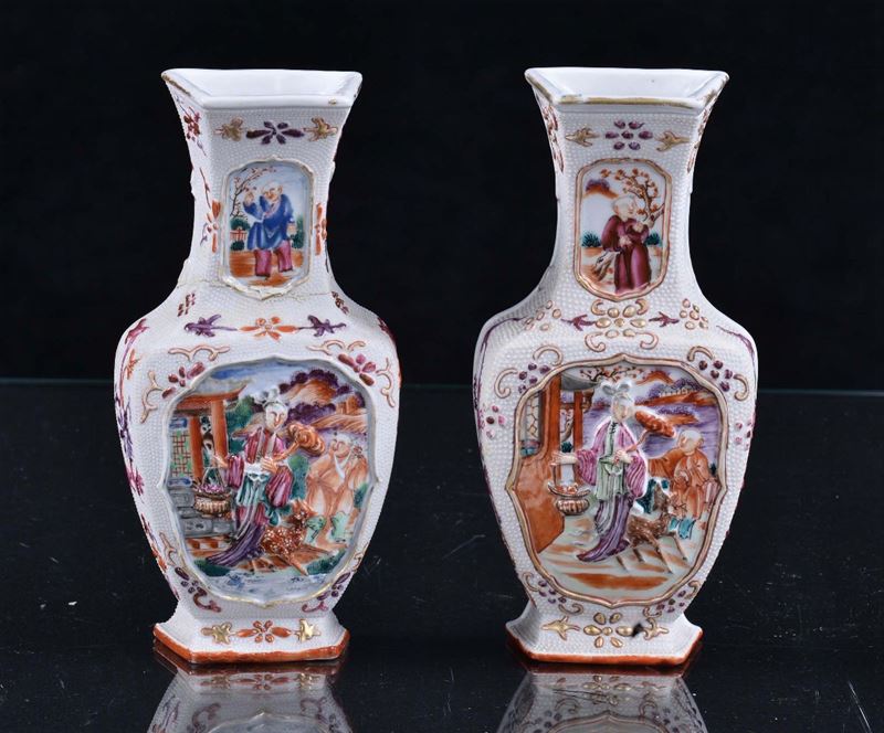 Coppia di vasetti in porcellana, Cina XX secolo  - Asta Antiquariato e Dipinti Antichi - II - Cambi Casa d'Aste