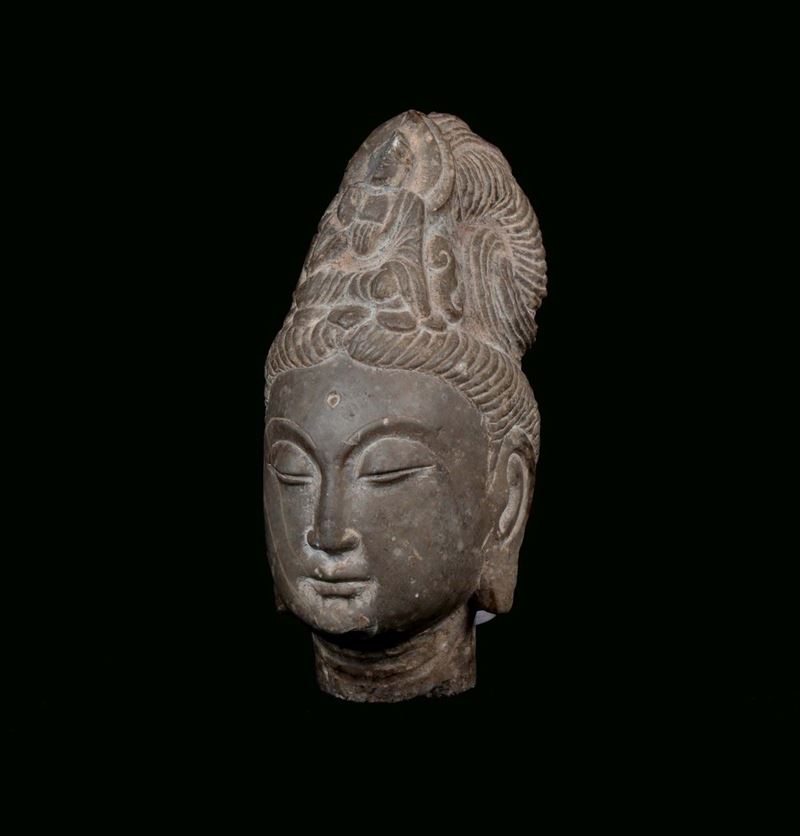 A small stone Thai head, Thailandia 19th century  - Auction Fine Chinese Works of Art - Cambi Casa d'Aste