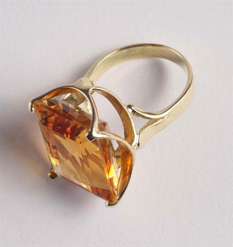 Anello con quarzo citrino  - Auction Silvers, Ancient and Contemporary Jewels - Cambi Casa d'Aste