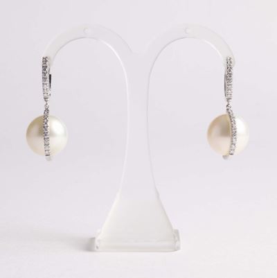 Orecchini con Perla Australia e Diamanti