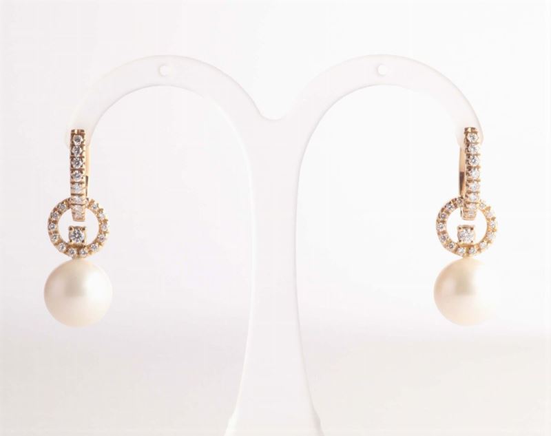 Orecchini con diamanti e perla bianca  - Auction Silvers, Ancient and Contemporary Jewels - Cambi Casa d'Aste