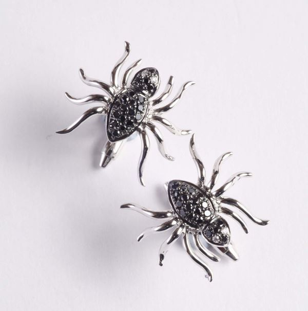 Bottoni da polso raffigurante un ragno con diamanti neri