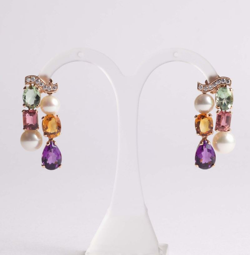 Orecchini con perle, diamanti e pietre multicolor  - Auction Silvers, Ancient and Contemporary Jewels - Cambi Casa d'Aste