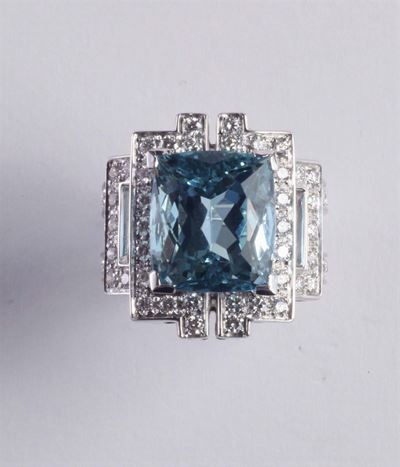 Anello con Acquamarina e Diamanti