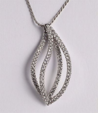 Catena con Pendente in Diamanti
