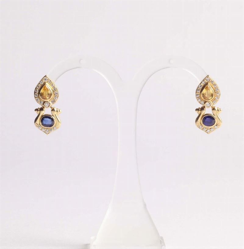 Orecchini con diamanti, zaffiri blu e gialli  - Auction Silvers, Ancient and Contemporary Jewels - Cambi Casa d'Aste