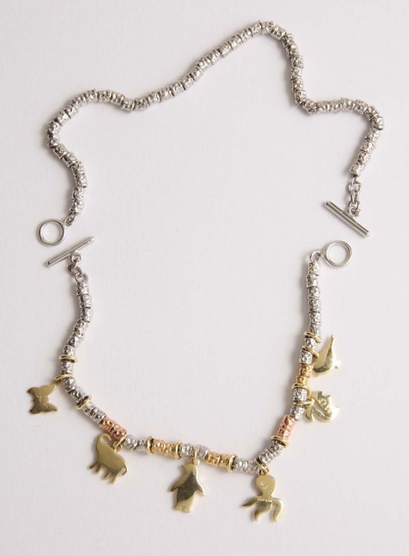 Pomellato, coppia di bracciali con sei ciondoli  - Auction Silvers, Ancient and Contemporary Jewels - Cambi Casa d'Aste