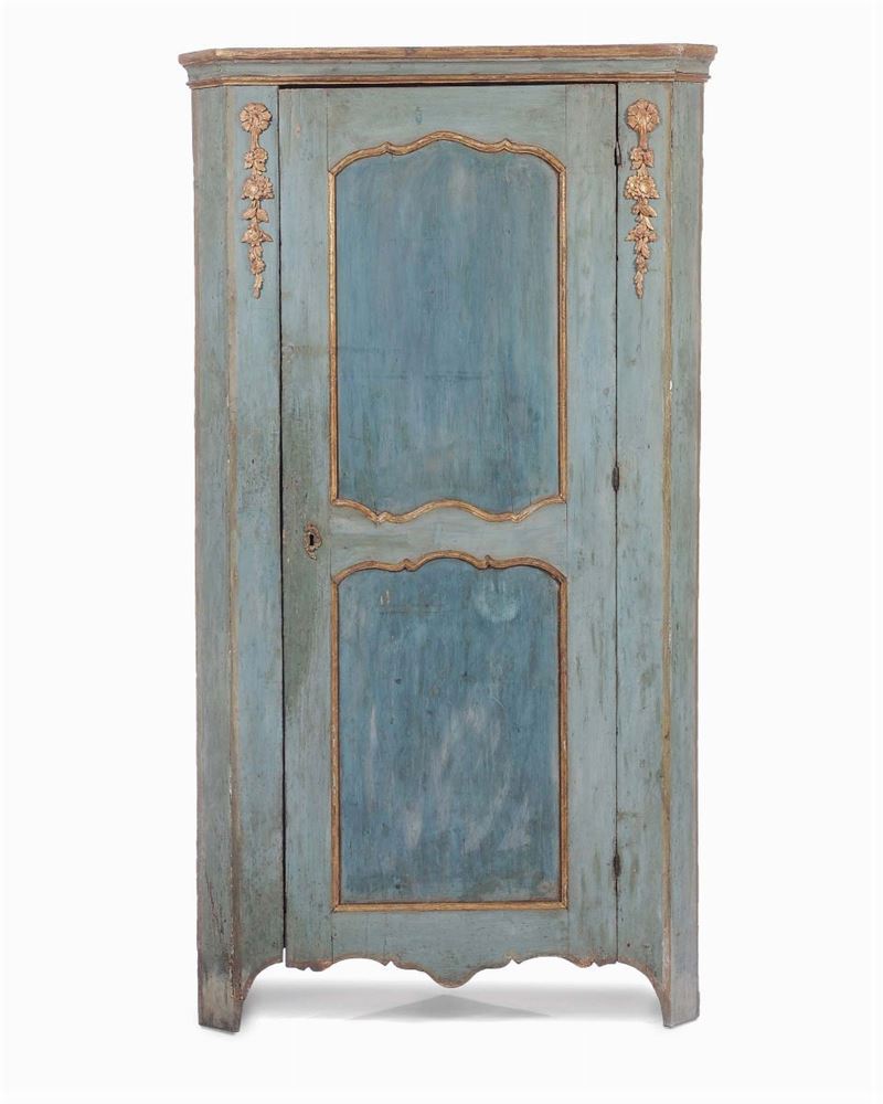 Angoliera ad un’anta in legno laccato, XIX secolo  - Asta Antiquariato e Dipinti Antichi - II - Cambi Casa d'Aste