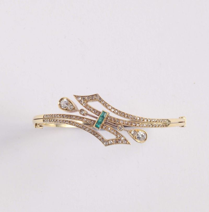 Bracciale rigido con smeraldi e diamanti  - Asta Argenti e Gioielli Antichi e Contemporanei - Cambi Casa d'Aste