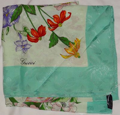 Guccifoulard