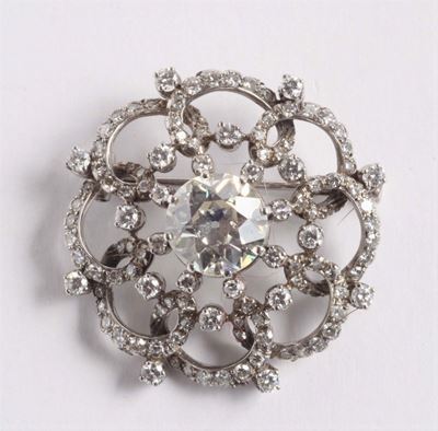 Spilla con Diamante Centrale di Vecchio Taglio di Ct 4,50 Circa