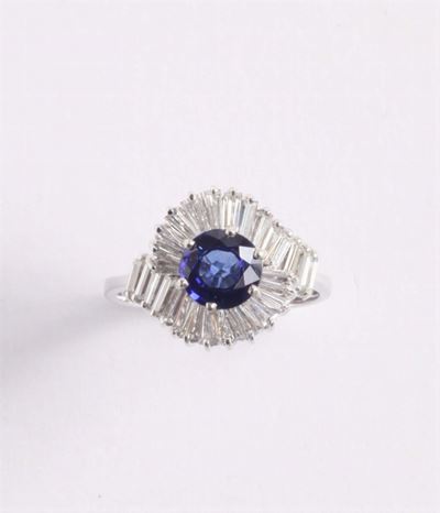 Anello con Zaffiro di Ct 1,70 e Diamanti Taglio Tepper per Ct 1,80. Anni '70