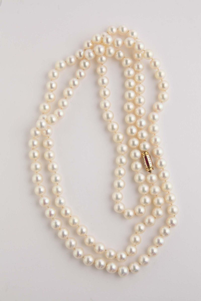 Collana a quattro fili di perle di mm 11  - Asta Argenti e Gioielli Antichi e Contemporanei - Cambi Casa d'Aste