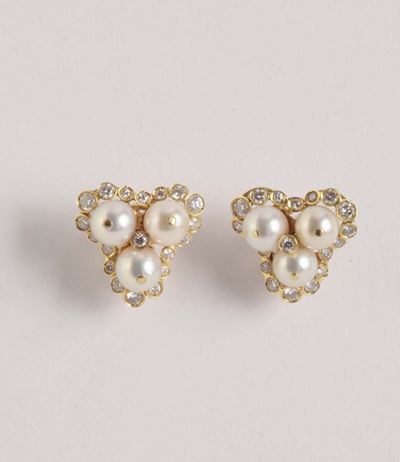 Orecchini con Tre Perle e Diamanti
