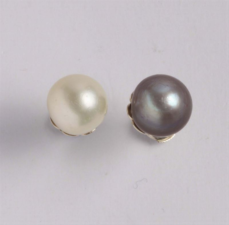 Perle naturali montate ad orecchini  - Asta Argenti e Gioielli Antichi e Contemporanei - Cambi Casa d'Aste