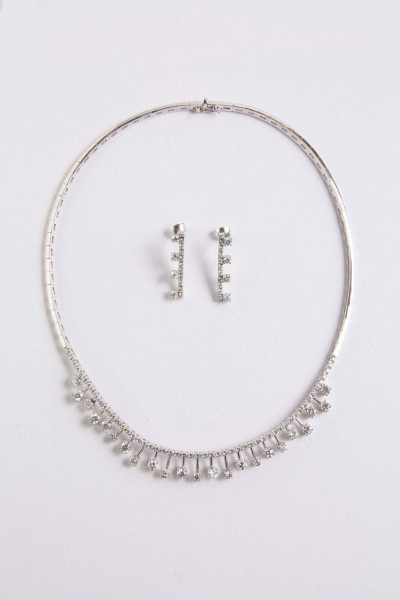 Girocollo ed orecchini con diamanti per un totale di ct 6,00 circa  - Asta Argenti e Gioielli Antichi e Contemporanei - Cambi Casa d'Aste